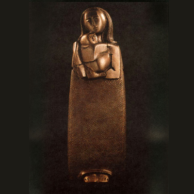 聖母子像(성모자상), 1987, 34 x 20 x 96, 청동